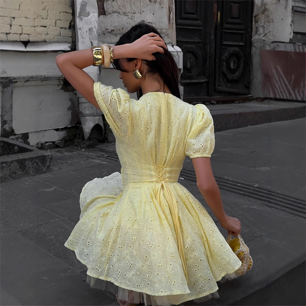 فستان قطني أصفر نقي بتصميم أور - مراجعة Embroidery Yellow Dress وسعره