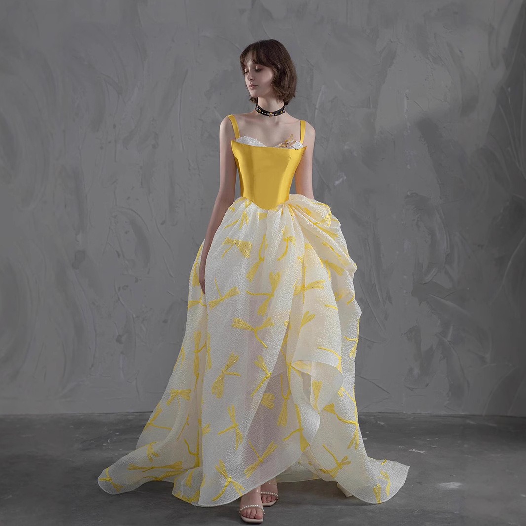 فساتين أنيقة صفراء من الساتان  - مراجعة Embroidery Yellow Dress وسعره