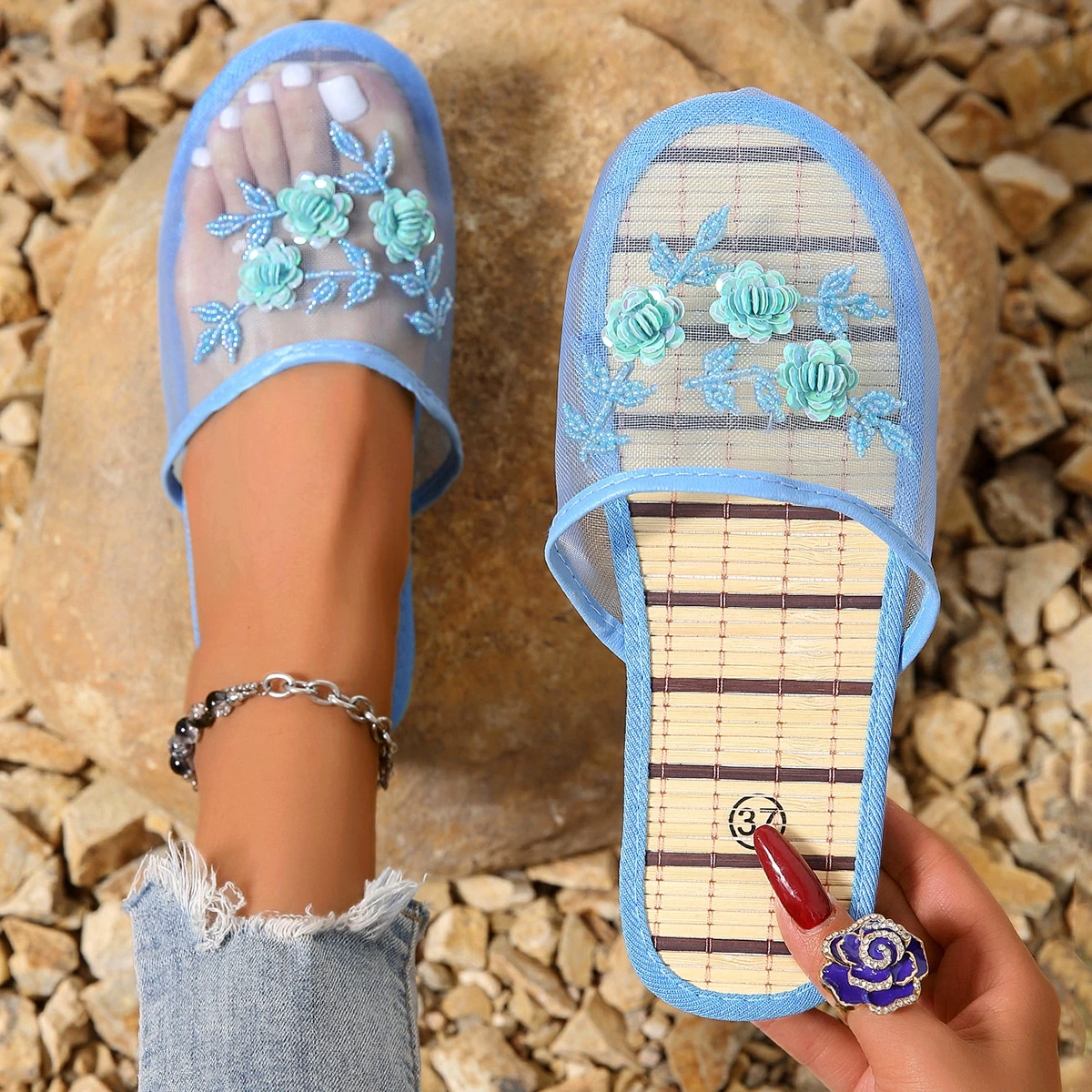 صنادل نسائية شبكية مغلقة من ال - مراجعة Embroidery Garments وسعره
