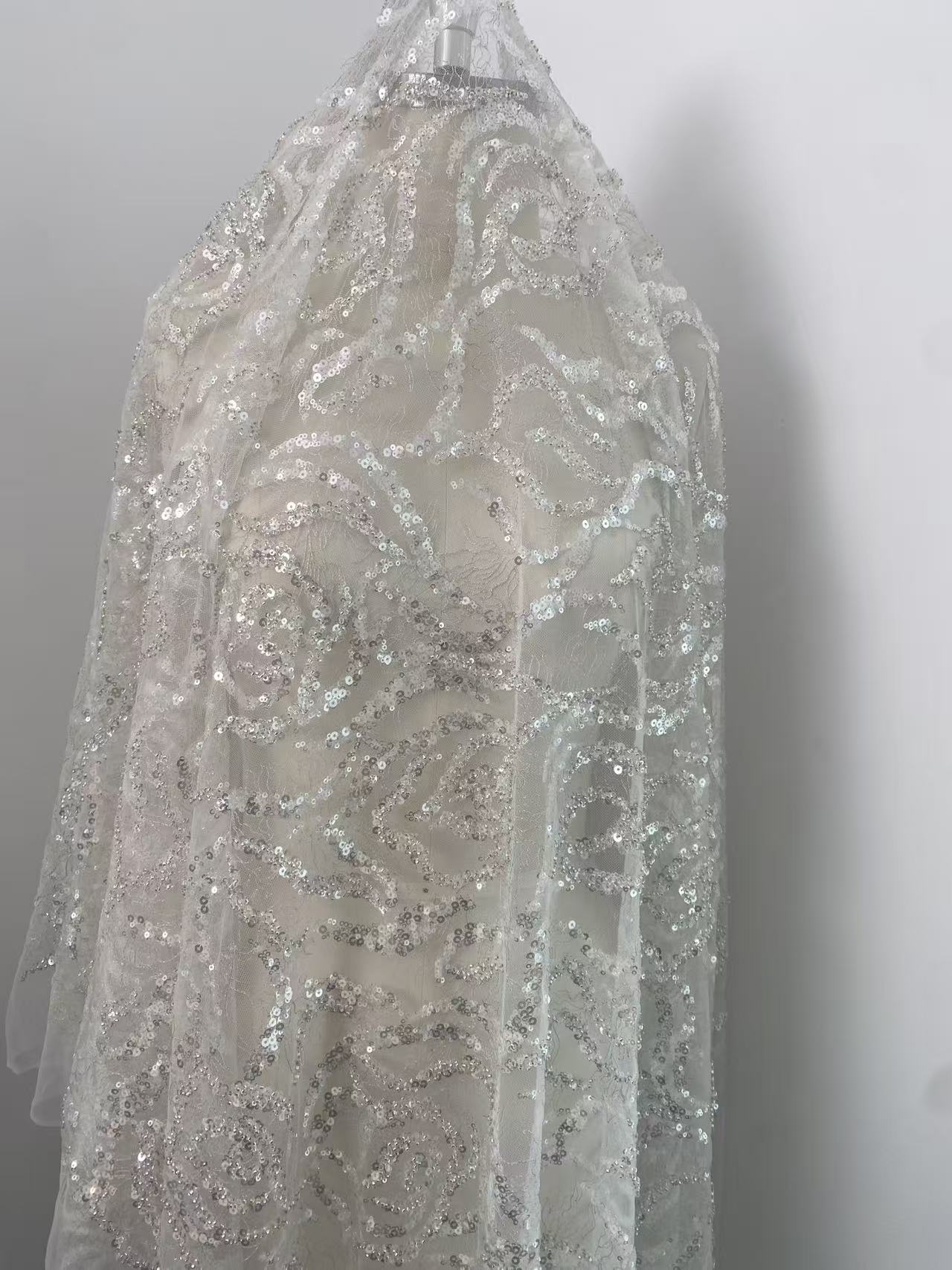 قماش دانتيل خرز ثقيل، قماش تول - مراجعة Embroidery Rose وسعره